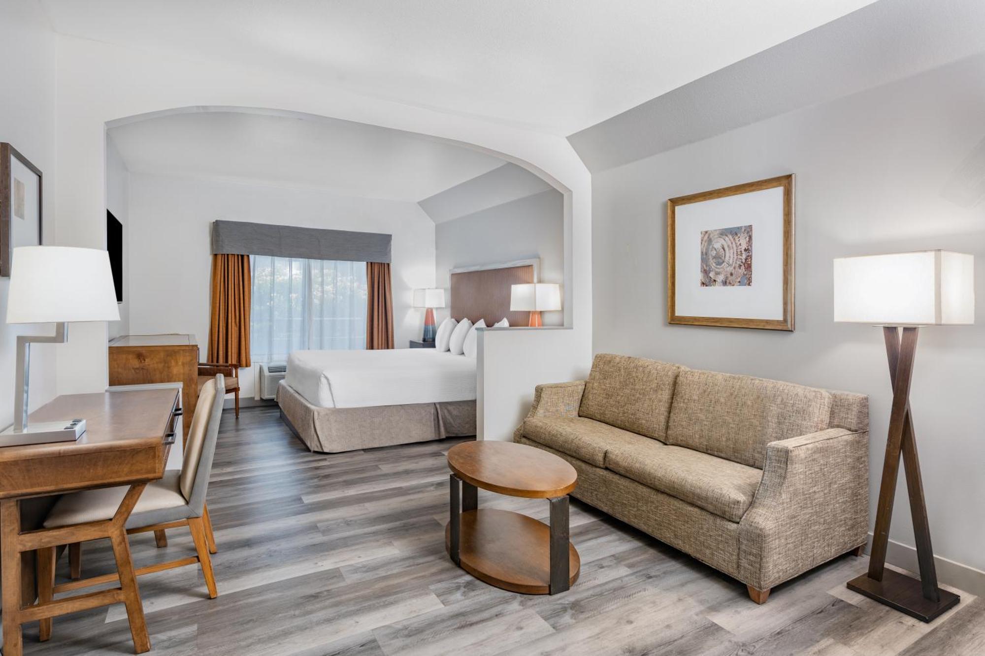 Ramada By Wyndham Bakersfield Hotel Eksteriør billede